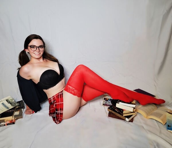 girlswithglasses5_045