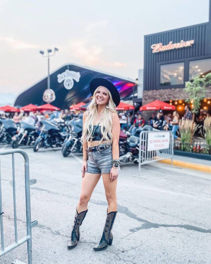 sturgisbikers2021_007