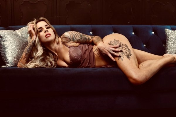 tattoogirls11_015