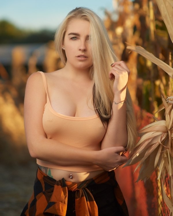 braless22_072