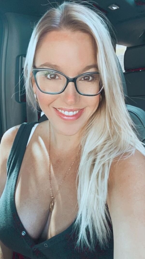 busty40_022