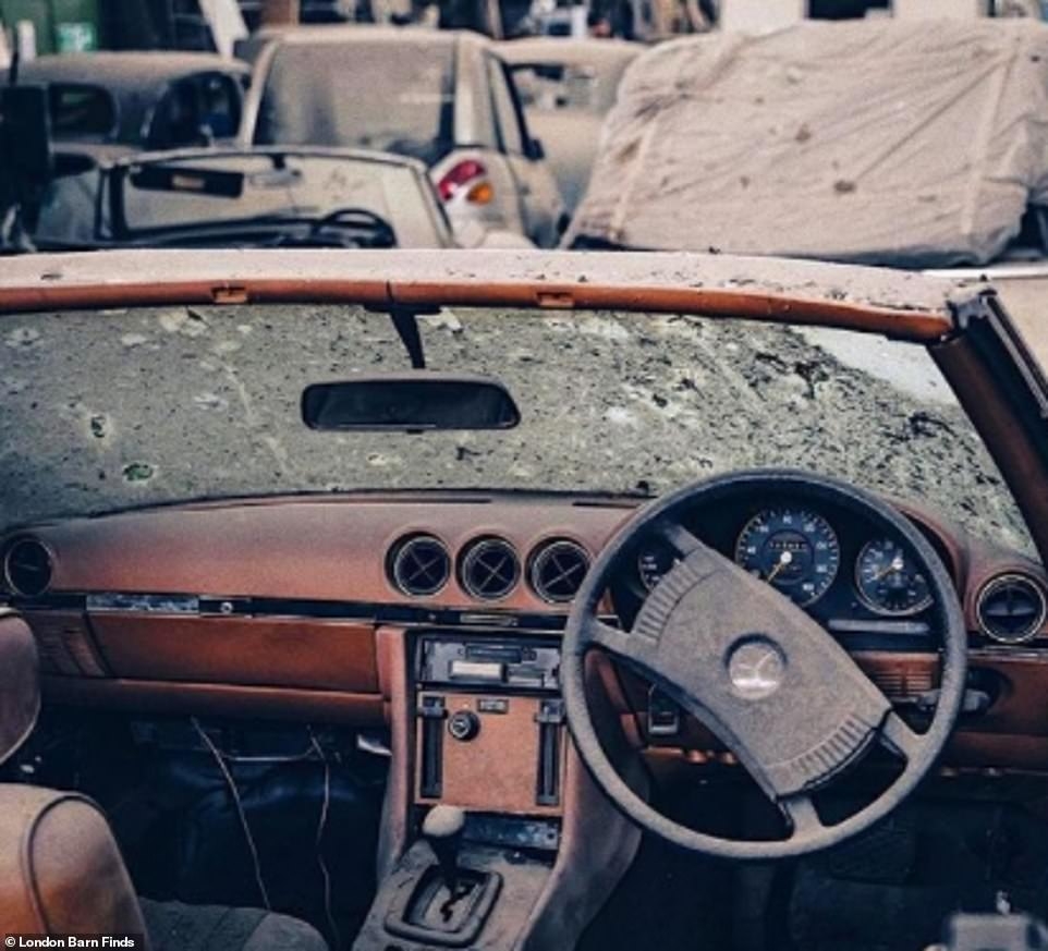 classiccarauction174_007