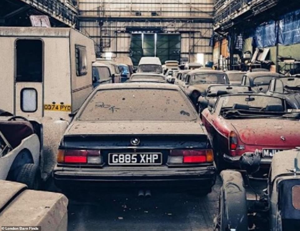 classiccarauction174_011