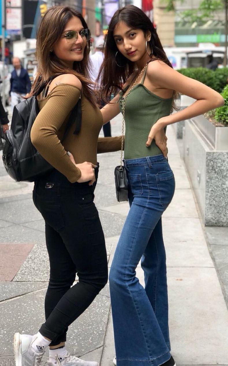 moregirlsbetter_046