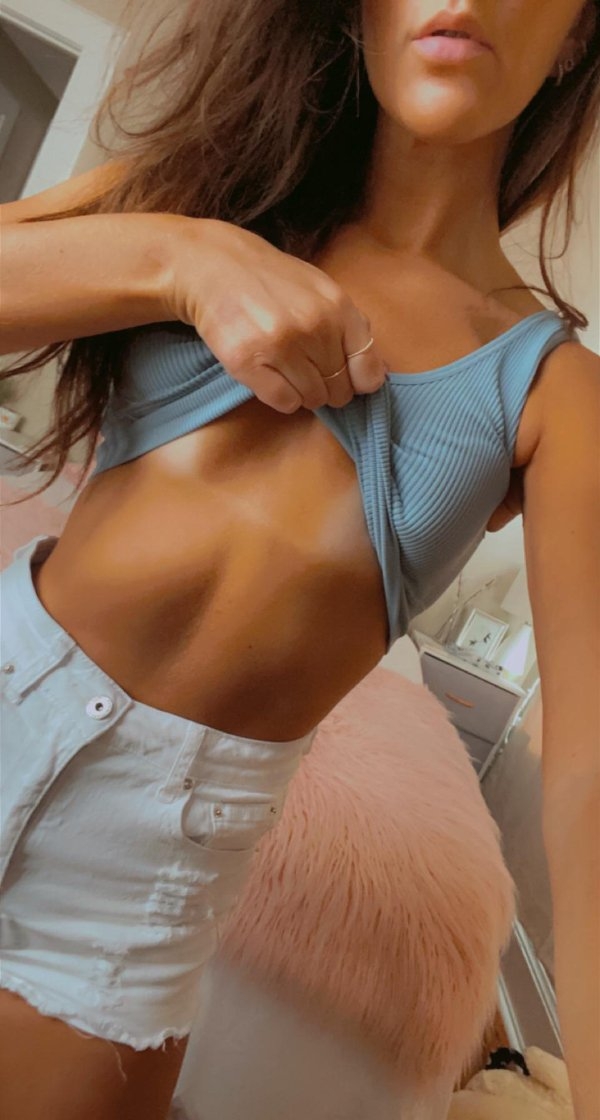 tanlines2_026