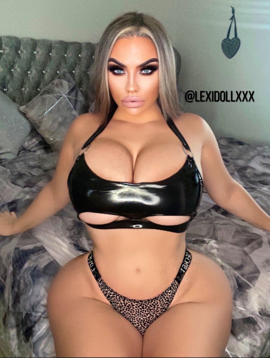 underboob7_062