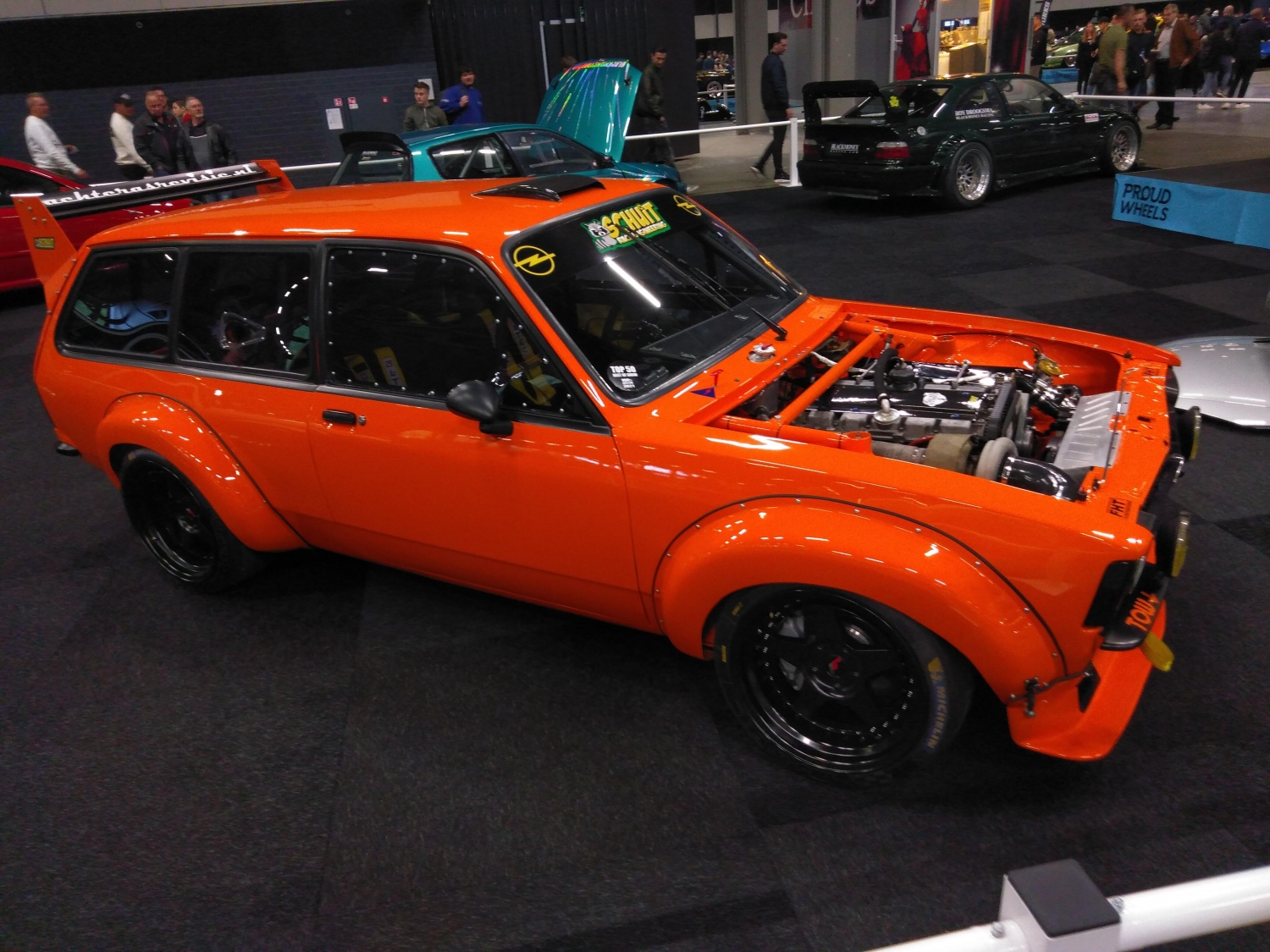 classiccars100autolive_036