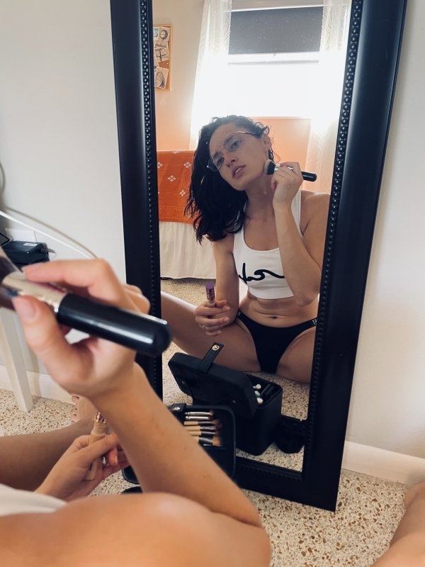 girlswithglasses6_040