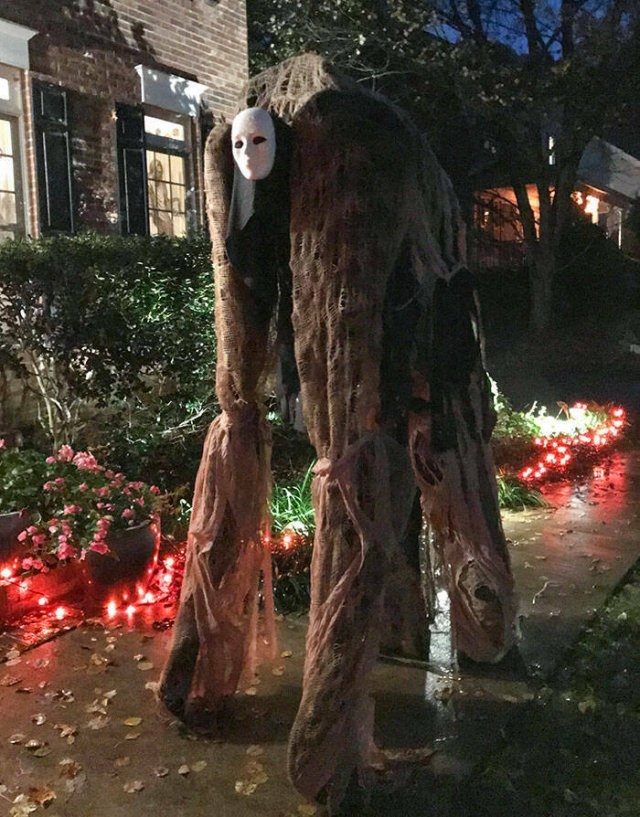 pregnanthalloweencostumes_035