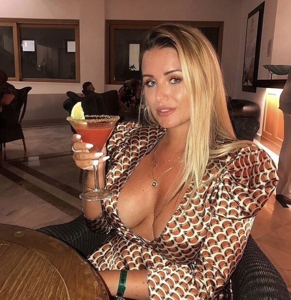 sideboob12_059