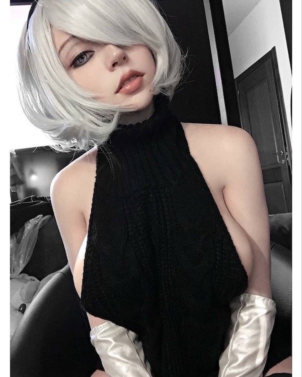 braless25_010