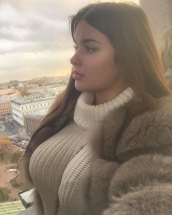braless25_028