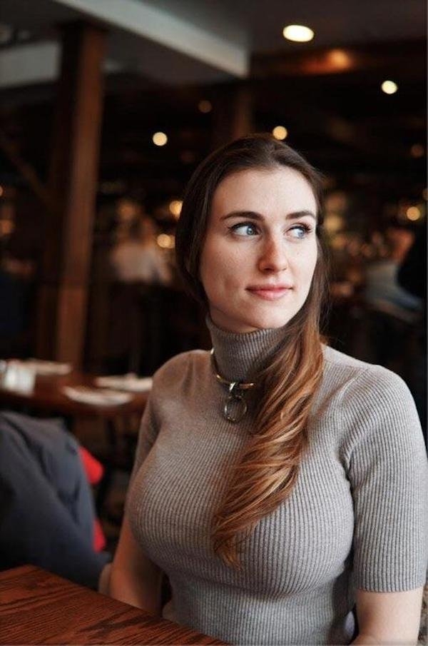 braless25_035