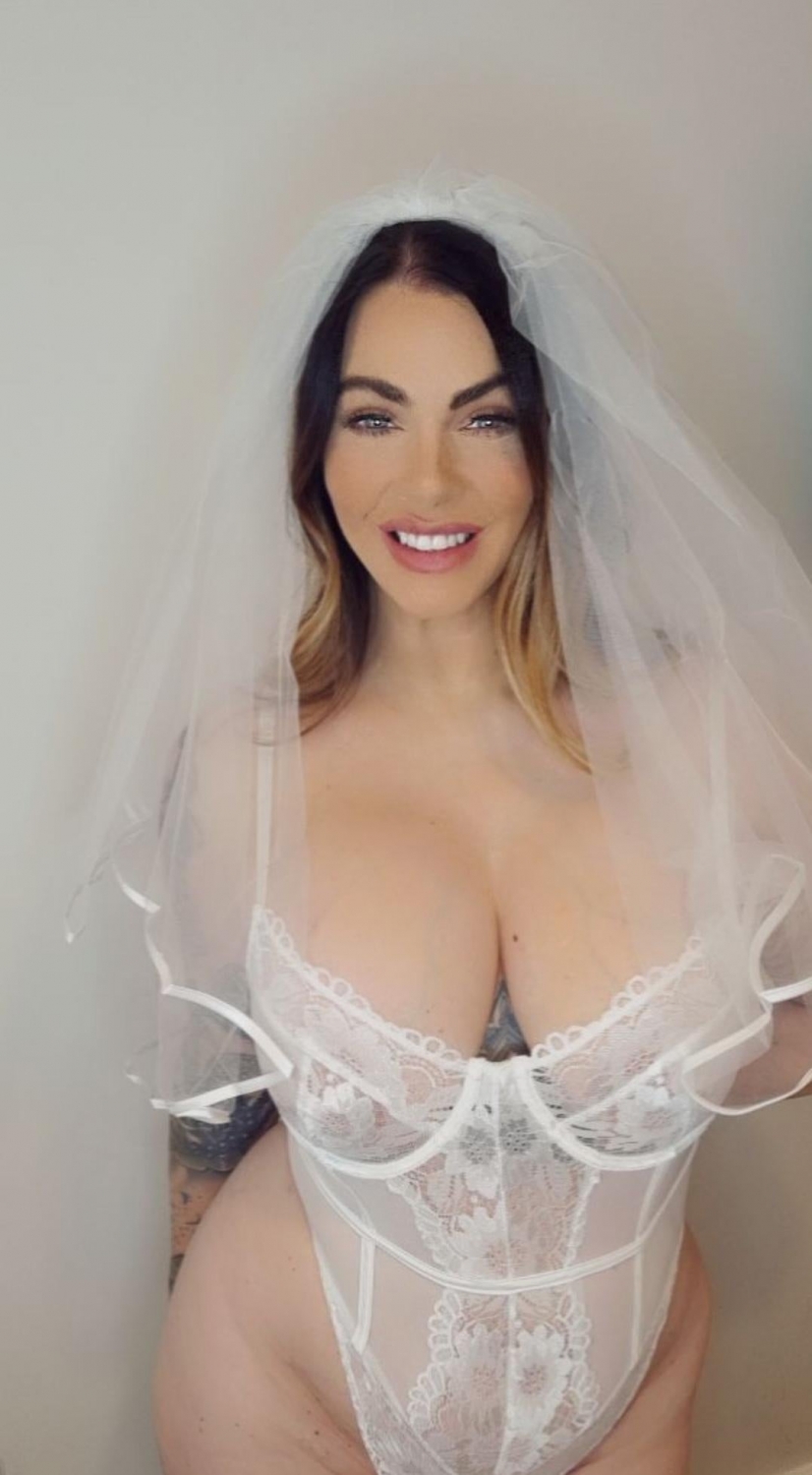 busty54_070