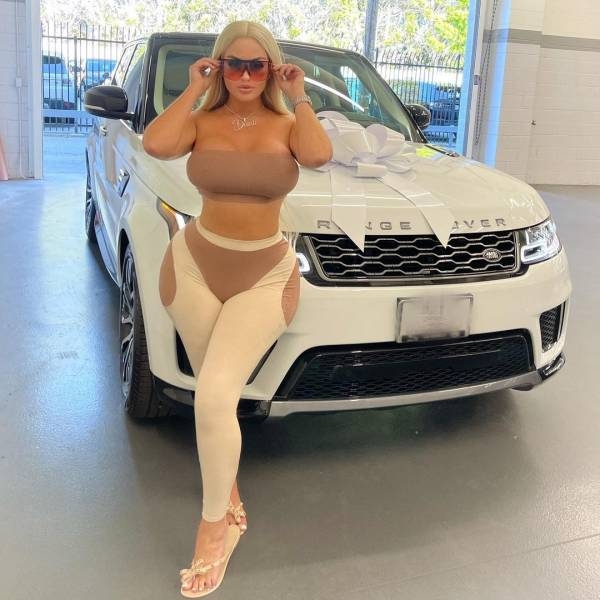 daniibanksexoticcarbimbo_001 daniibanksexoticcarbimbo_001