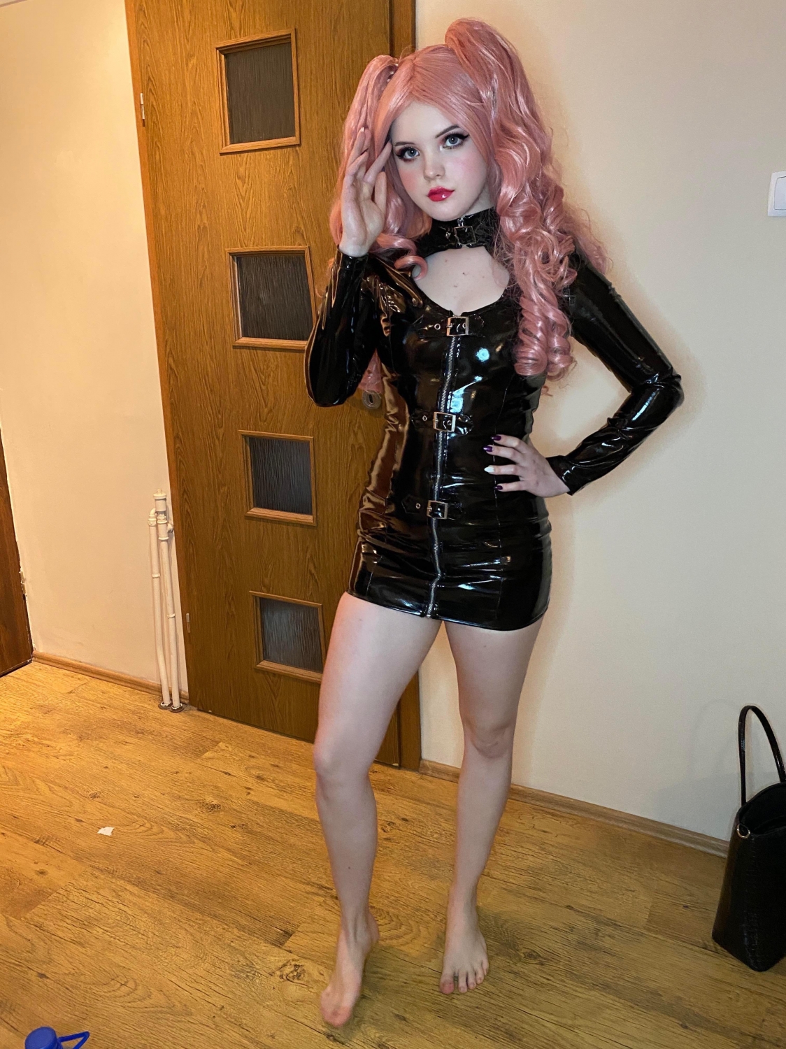 girlsinlatexleather4_054