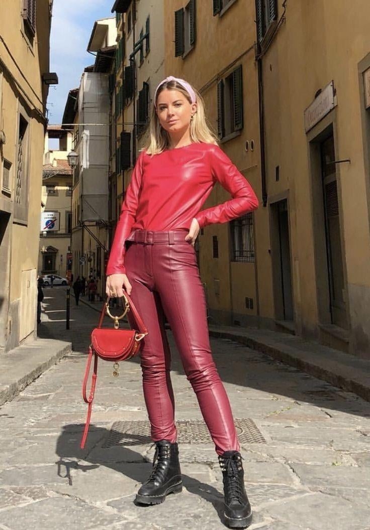 girlsinlatexleather6_051
