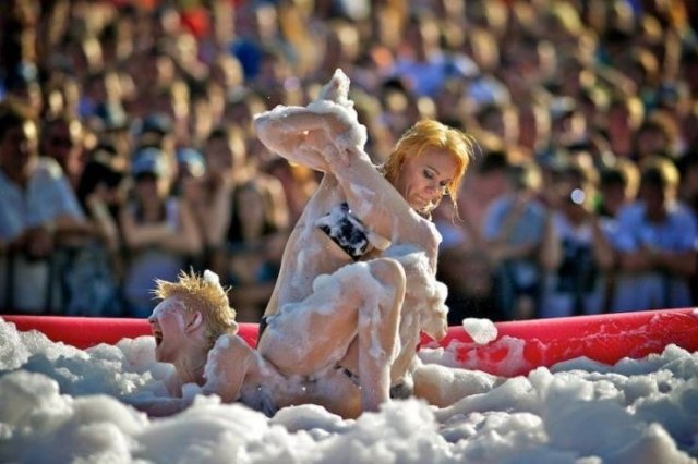 randompicsforadults4_033