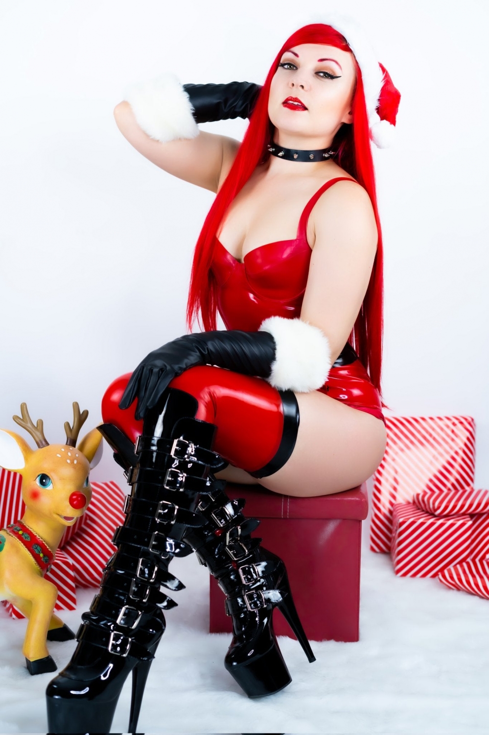 girlsinlatexleather8_008