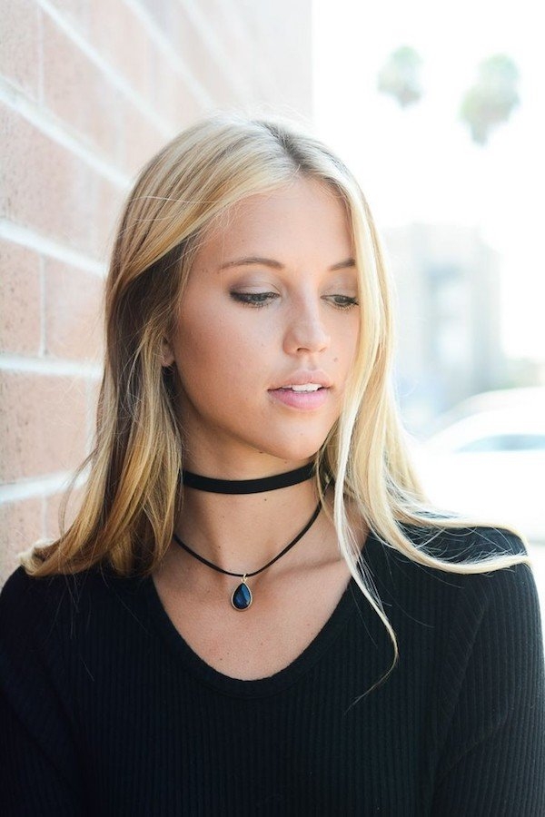 girlswithchokers_006
