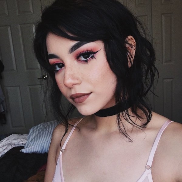 girlswithchokers_028