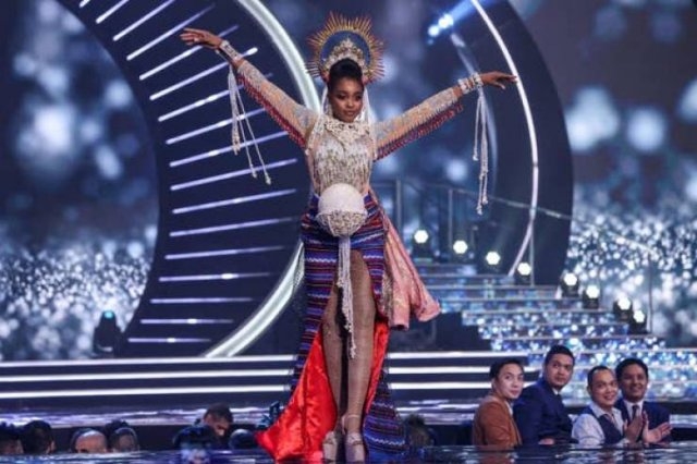 missuniversecostumes_035