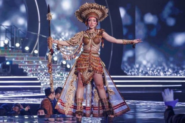 missuniversecostumes_058