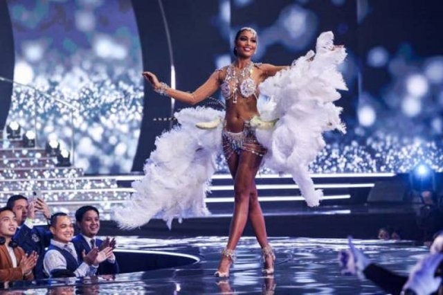 missuniversecostumes_068