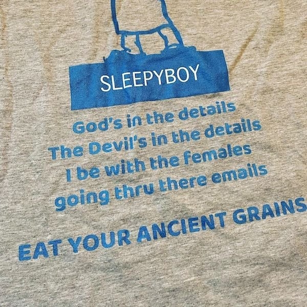 strangeshirts_028