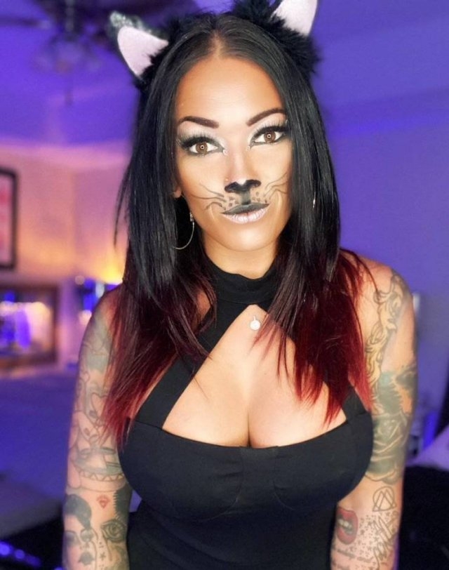 tattoogirls17_006