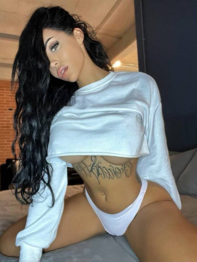 tattoogirls17_034