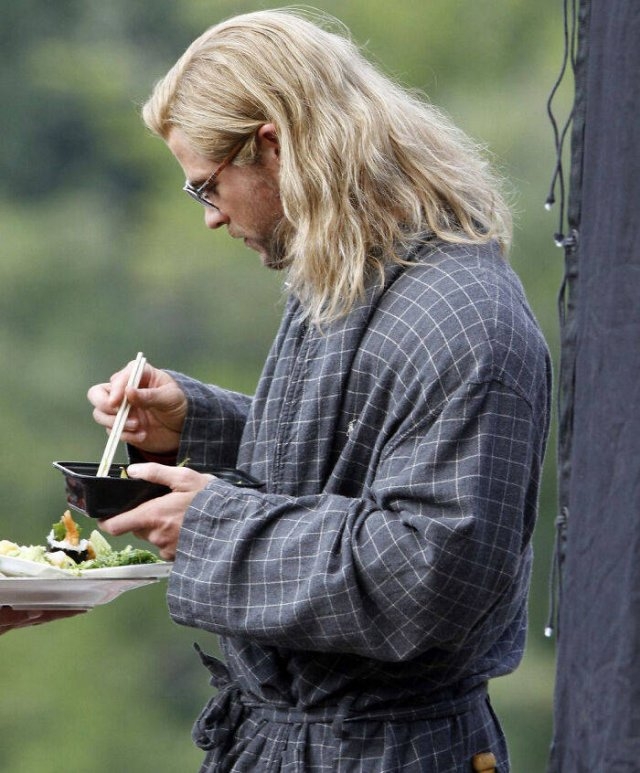 behindscenesmarvel_008