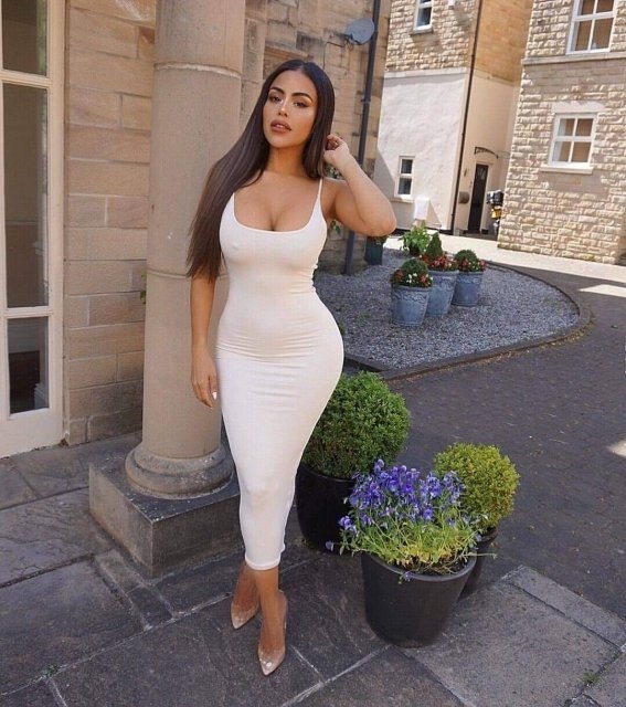 braless10_055