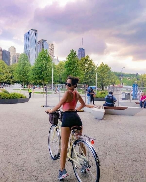 girlsonbicycles2_045