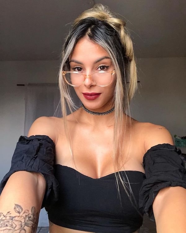 girlswithglasses3_009