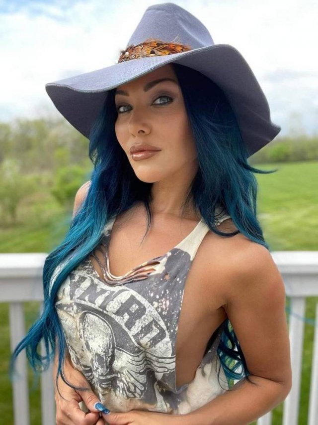 sideboob4_039
