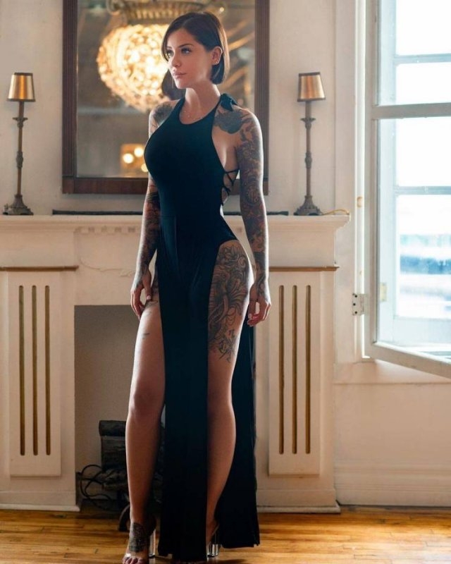 tattoogirls10_010