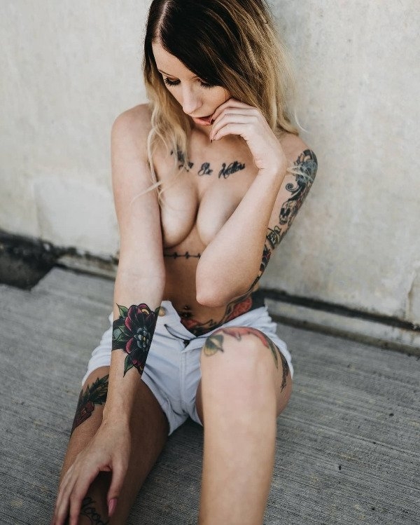 tattoogirls7_017