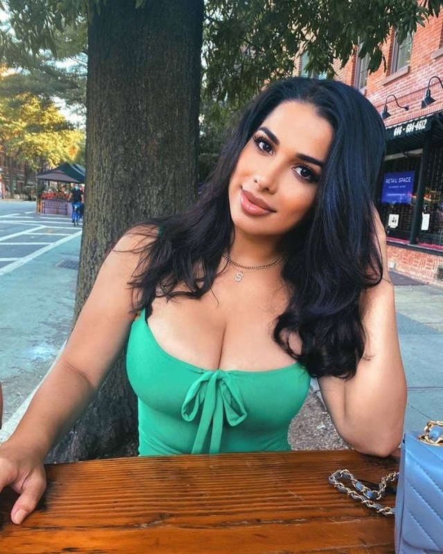 voluptuousladies16_037