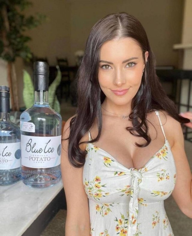 voluptuousladies22_045