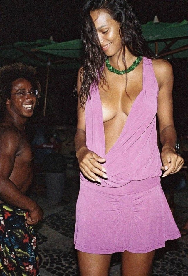 braless28_067
