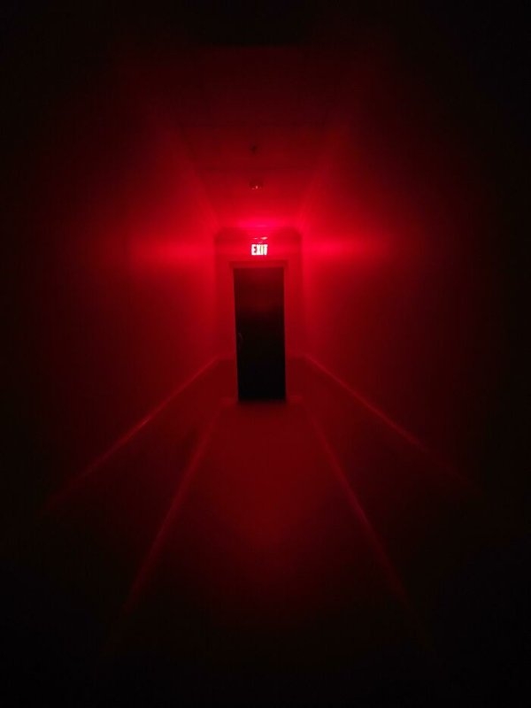 creepyhallways_003