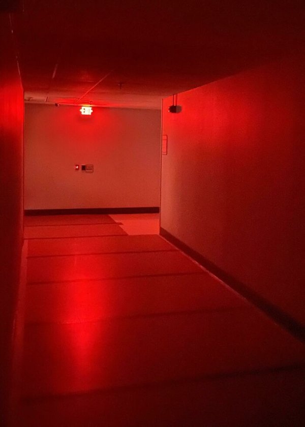 creepyhallways_028