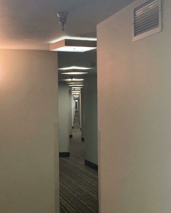 creepyhallways_029