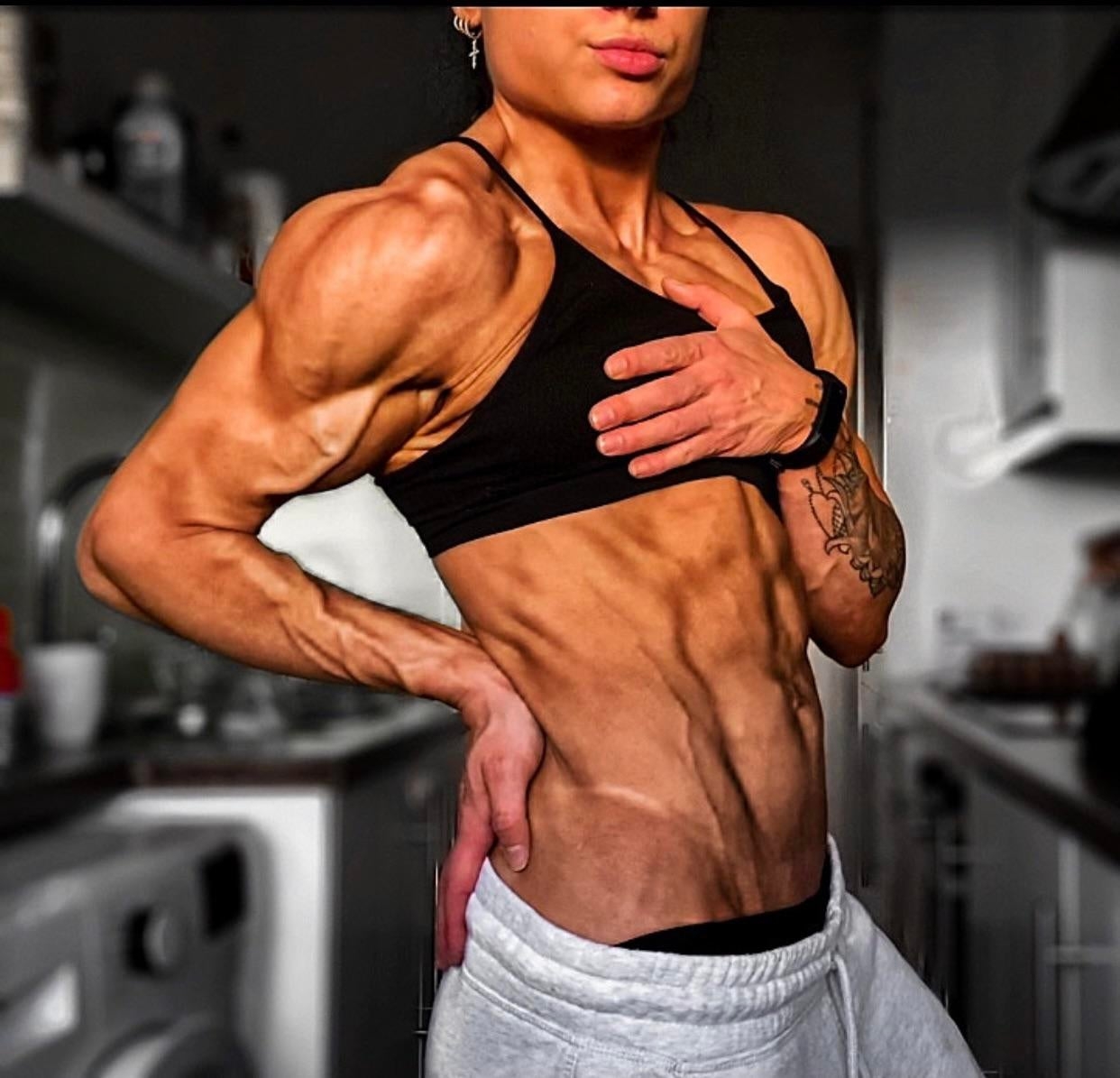 fitnessgirls22_050