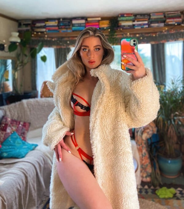 girlslingerie25_004