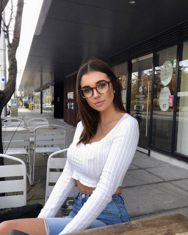 girlswithglasses7_022