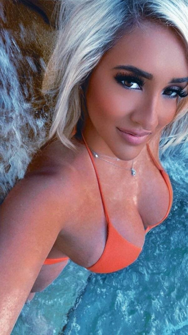 sideboob15_053