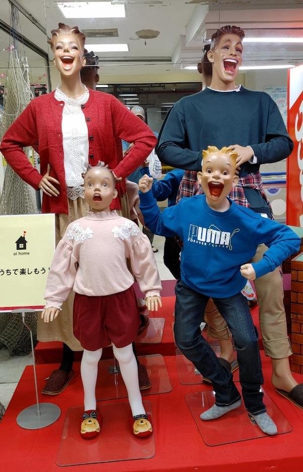 strangemannequins_013