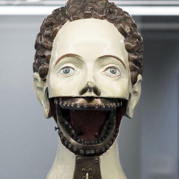 strangemannequins_030